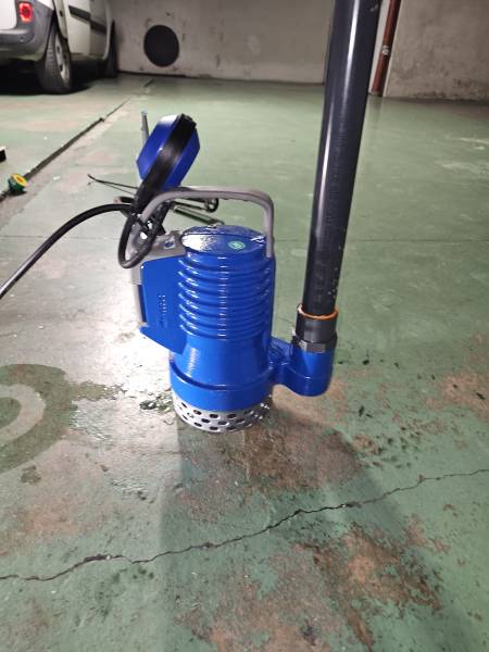 Remplacement d'une pompe de relevage des eaux d'infiltrations dans les garages d'une copropriété à Aix en provence