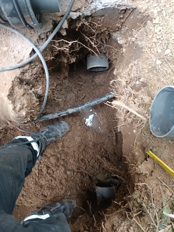 Travaux de réparation d'une canalisation enterrée pour un syndic  à Aix-en-Provence