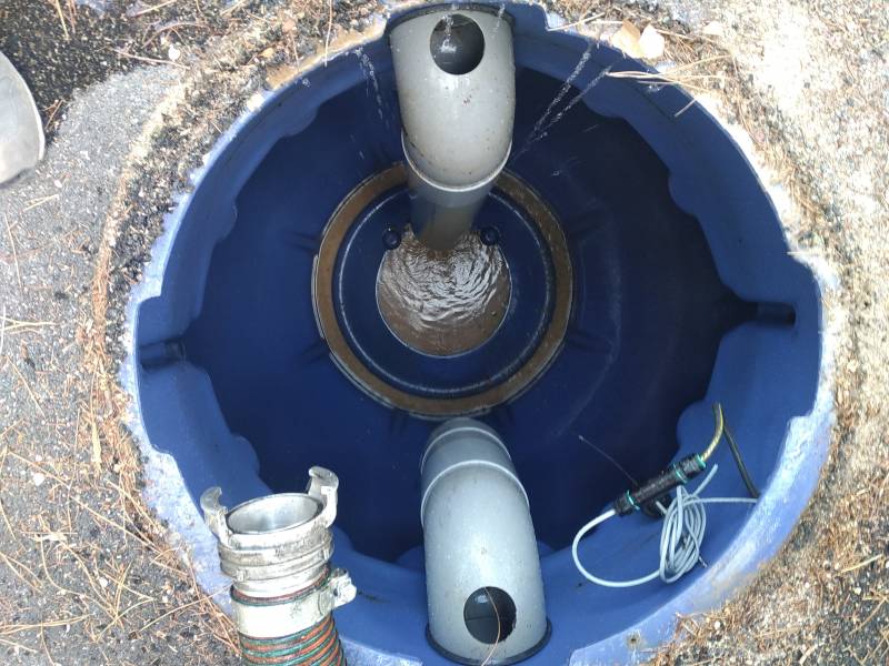 Nettoyage d'un bac à graisse de restaurant à Vitrolles