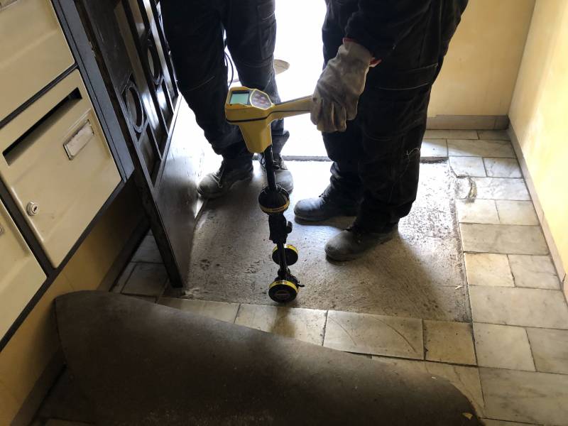 Localisation de canalisation enterrée pour la création d'un regard dans le centre-ville d'Aix en Provence