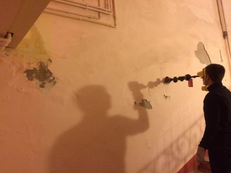 Recherche d'un réseau d’adduction d'eau fuyant dans un murs à Aix en Provence