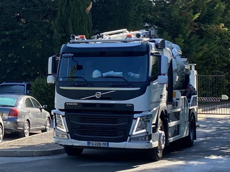 Camion hydrocureur de pompage 19T 