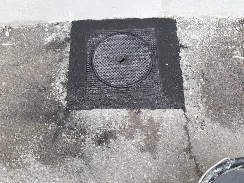 fourniture et pose d'un regard d'eaux usées pour un syndic de copropriété dans une résidence à Aix en Provence